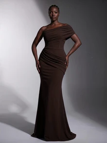 Elitara Plus-Size Elegant Classy Dark Brown Asymmetrical Pleated Fishtail Gown With Train Weddings Evening Dinner Parties Formal Fall - Coffee Brown - View 5
