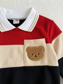 SHEIN 2件組幼兒男童 Polo 領長袖上衣與長褲套裝，可愛紅色米色黑熊貼布口袋條紋拼接款，休閒秋季穿搭，紅色上衣與黑色上衣可換穿 - 紅色 - 查看 7