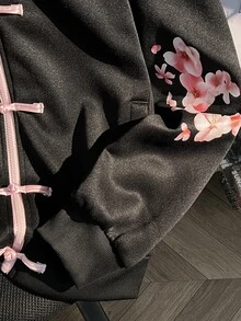 Elamini 女款秋冬黑色與粉色對比手工青蛙鈕扣裝飾梅花印花立領拉鍊連帽衫，附口袋，復古可愛甜美酷感Y2K新中式風格，適合返校、通勤、辦公、日常穿著、外出與約會 - 黑色 - 查看 7