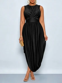 SOLERSUN Plus Size Women Solid Color Pleated Casual Party Dress - Black - View 4