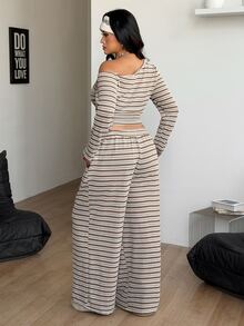 Coolane طقم كاجوال مقاس كبير بكتف غير متماثل وخطوط وأكمام طويلة مع بنطال طويل بخصر برباط - لون مشمشي - مشاهدة 5