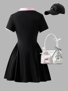 SHEIN 青少年女孩學院風休閒短袖 Polo 領拼接撞色字母印花 A 字迷你洋裝 喇叭裙 開學季日常穿搭服飾 - 黑色 - 查看 4