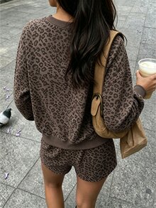 SuriyaCove 數位印花圓領長袖衛衣＋寬鬆短褲兩件套，成熟性感戶外女裝，夏季/秋季熱銷款，豹紋印花 - 彩色 - 查看 2