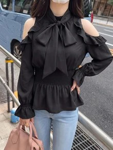 Bijouette 大尺碼女款蝴蝶結露肩上衣，荷葉領，鬆緊腰抽褶，長袖，優雅修身顯瘦，秋冬上衣 - 黑色 - 查看 8