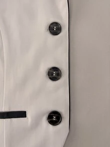 SHEIN Unity Bộ vest nữ gồm áo khoác cài nút kẻ sọc phối màu tương phản và quần dài có túi - Màu be - Xem 7