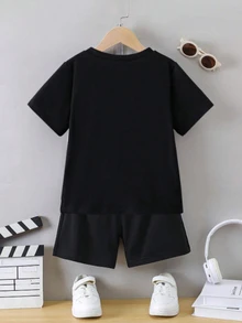 SHEIN Explorewe 男童 PARIS 字母印花 T 恤與短褲 2 件套，圓領短袖拼接色上衣 + 同款短褲，夏季兒童套裝 - 彩色 - 查看 3