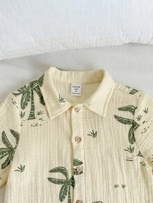 SHEIN 2件套男童夏季度假休闲米色棕榈树印花短袖衬衫和短裤套装 - 綠色 - 查看 7