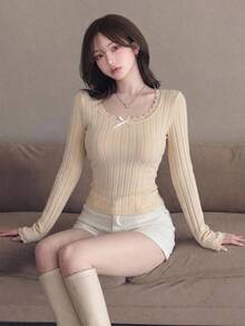 Dazy Women Solid Crew Neck Long Sleeve T-Shirt, Autumn - Khaki - View 5