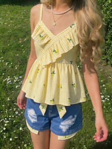 SHEIN 2pcs/Set Tween Girls Yellow Gingham Ruffle Camisole Top & Distressed Denim Shorts,Soft Summer Colour Palette,Summer,Cute,Vacation,Holiday Outfits - Multicolor - View 3