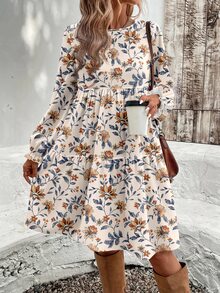 SHEIN LUNE فستان سموك نسائي أنيق بطراز كوتج كور بوهيمي بنقشة نباتية مع حافة مكشكشة واسعة وياقة دائرية وأكمام طويلة وطول الركبة باللونين الأبيض والأزرق بنقشة زهور خريفية - متعدد الألوان - مشاهدة 5