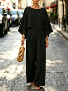 SHEIN LUNE CURVE مجموعة من قطعتين للنساء مقاس كبير، بلوزة بلون موحد بياقة مستديرة وأكمام خفاشية وبنطال واسع الساق مطوي، مناسبة للخريف - متعدد الألوان - مشاهدة 1