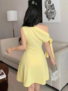 Celisse Women's Asymmetric Tie-Up Waist Short Dress - Light Yellow - View 2