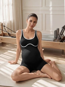 SHEIN Maternity Square Neck Contrast Color Camisole Top With Built-In Padded Cups, High Elasticity Slim Fit Belly Support Sports Top, Seamless Non-Binding Minimalist Sexy Style For Pregnancy Yoga Fitness Commute And Postpartum Inner Layer - Black - View 4