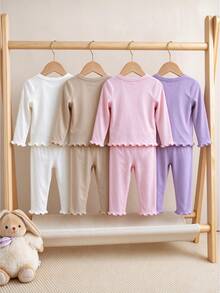 SHEIN 2件組幼兒女嬰T恤與長褲內搭褲套裝，白色米色粉色紫色素色長袖圓領荷葉邊波浪邊羅紋秋季派對款 - 彩色 - 查看 5