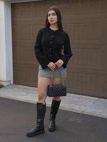 Andrea Bello 女款黑色秋季基礎款辦公極簡冬季休閒日常簡單素色拼接口袋鈕扣開襟毛衣聖誕新年時尚針織衫 - 黑色 - 查看 4