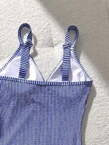 SHEIN Swim 1pc Striped Special Fabric Criss-Cross Front One-Piece Swimsuit - Blue - View 4