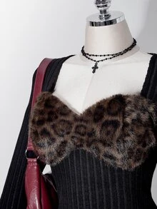 SHEIN ICON ملابس علوية نسائية مقاس كبير بطبعة نمر وفرو صناعي وتصميم رقع مضلع باللون الأسود - الأسود - مشاهدة 5