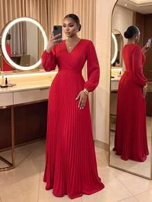 SHEIN Lady CURVE فستان سهرة أنيق مطوي برقبة على شكل حرف V بمقاسات كبيرة لعيد الميلاد - الأحمر - مشاهدة 3