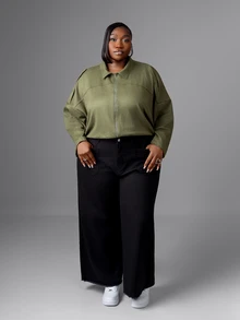 CurvyTilda Plus Size Zipper Button Pocket Wide Leg Solid Color Minimalist Business Denim Jeans - Black - View 3