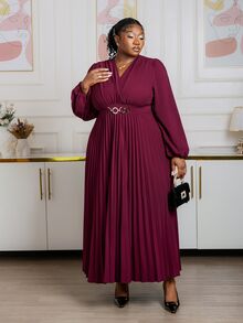 CurvyTilda 大尺碼女款優雅玫瑰金冬季婚禮賓客洋裝，金屬扣褶皺腰身V領，襯衫領與袖口設計，適用於舞會派對 - 酒紅色 - 查看 3