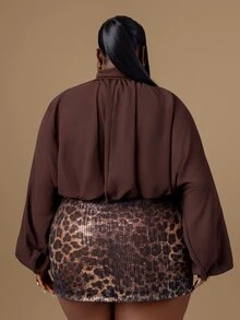 CurvyTilda 大码女式纯色立领灯笼袖褶皱时尚衬衫 - 棕色 - 查看 5