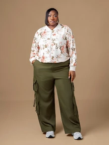 CurvyTilda 大码女式纯色纽扣工装休闲阔腿裤，日常百搭 - 軍綠色 - 查看 5