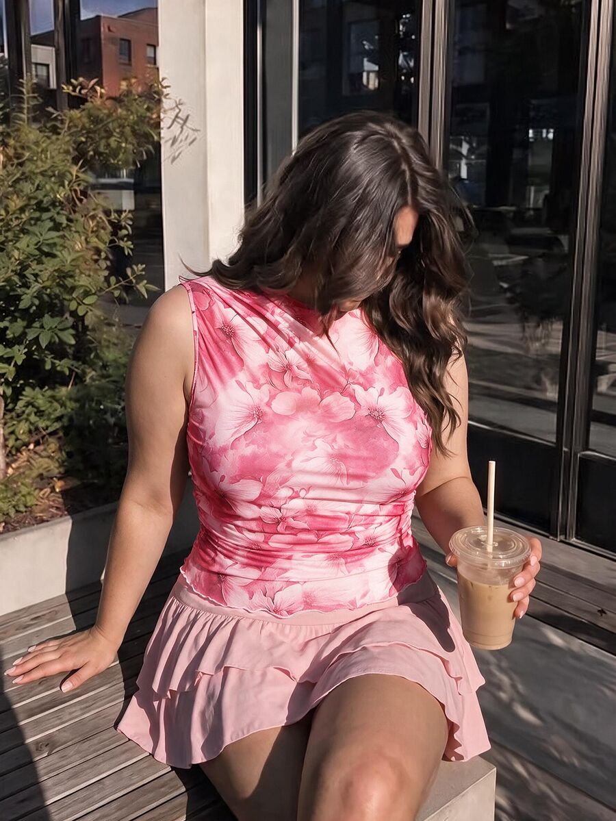 SHEIN MOD 大尺碼復古性感優雅印花高領修身上衣,淺粉色,浪漫度假約會之夜早午餐派對夏季 - 粉色 - 查看 1