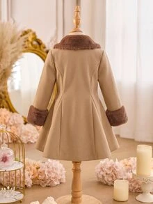 SHEIN Elladie kids 女嬰白色羊毛混紡大衣，毛絨大領口與袖口，雙排珍珠鈕扣，A字喇叭版型，秋季派對穿搭 - 卡其色 - 查看 2