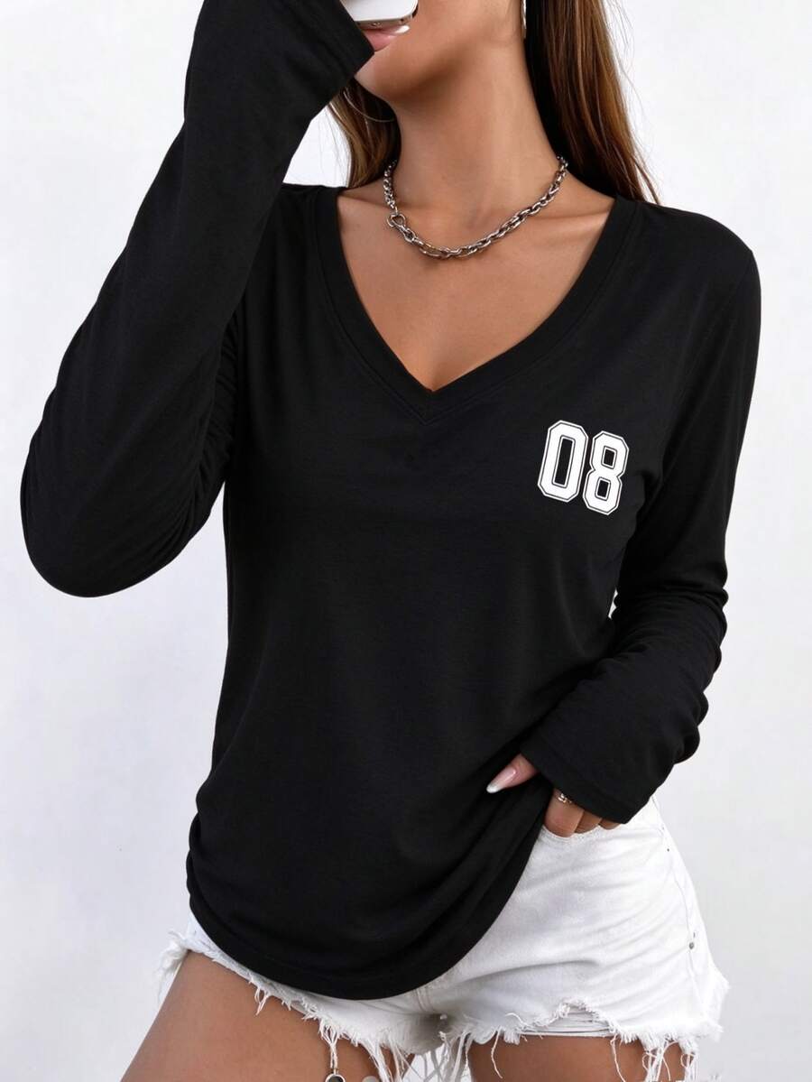 SHEIN LUNE Christmas Plus-Size Women's Christmas Snowman Pattern Print V-Neck Top, Long-Sleeved Loose-Fitting P - Black - View 1