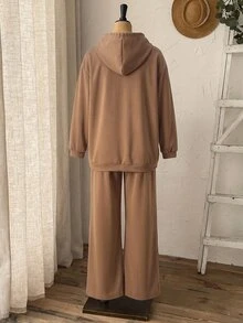 Rusticease 大尺碼女款貼花裝飾前拉鍊連帽衛衣與運動長褲休閒浪漫優雅兩件套 正式早午餐派對居家棕色秋季 - 棕色 - 查看 2