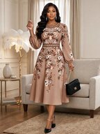SHEIN Lady فستان أنيق بطبعة زهور وأكمام فانوس من العصر الذهبي عشرينيات القرن الماضي للنساء بمقاس كبير، لون كاكي، مناسب لحفلات الشاي الخريفية والسهرات الرسمية وحفلات الزفاف والملابس الكاجوال