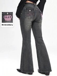 ROMWE Grunge Punk Y2K Millennium Girl Crown Bow Embroidery Plus Size Flare Jeans - Blue - View 1