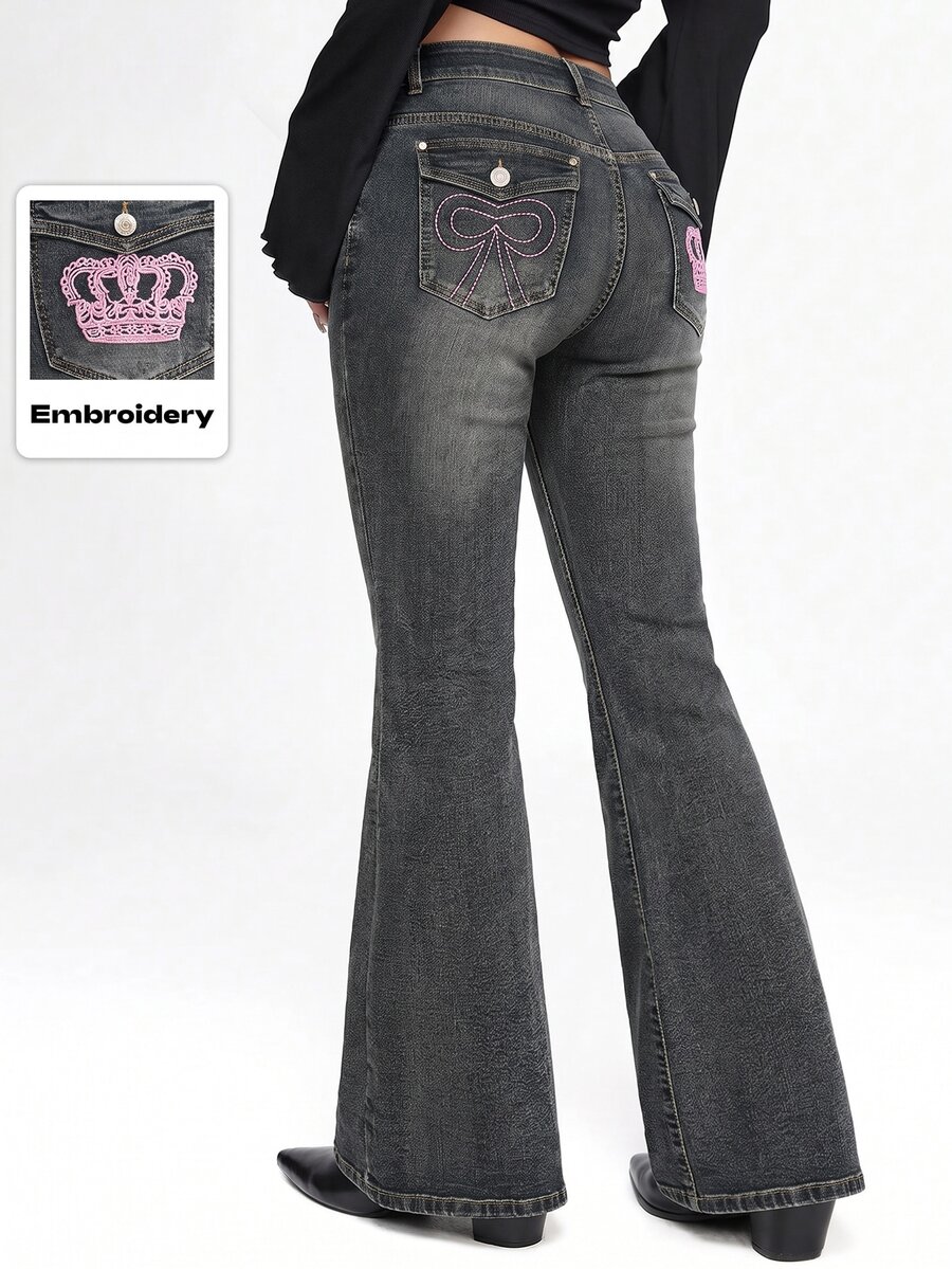 ROMWE Grunge Punk Y2K Millennium Girl Crown Bow Embroidery Plus Size Flare Jeans - Blue - View 1