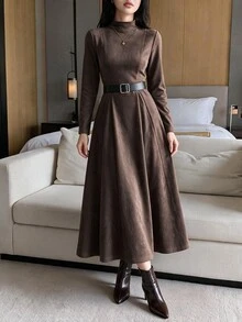 Heiryn فستان أنيق للنساء بلون موحد وياقة واقفة وأكمام طويلة - بني - مشاهدة 11