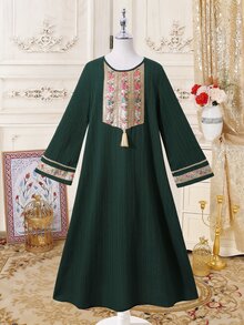 SHEIN Tween Girl Floral Embroidery Pattern Fringe Design Casual Loose Fit Party Bell Sleeve Dress - Dark Green - View 9