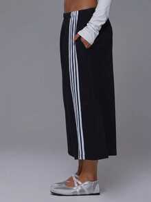 Musera Petite Stripe Side Elasticated Waist Sweatpant Jorts Active Petite Daily Active Gym Workout Fall Autumn Winter Pilates - Black - View 3