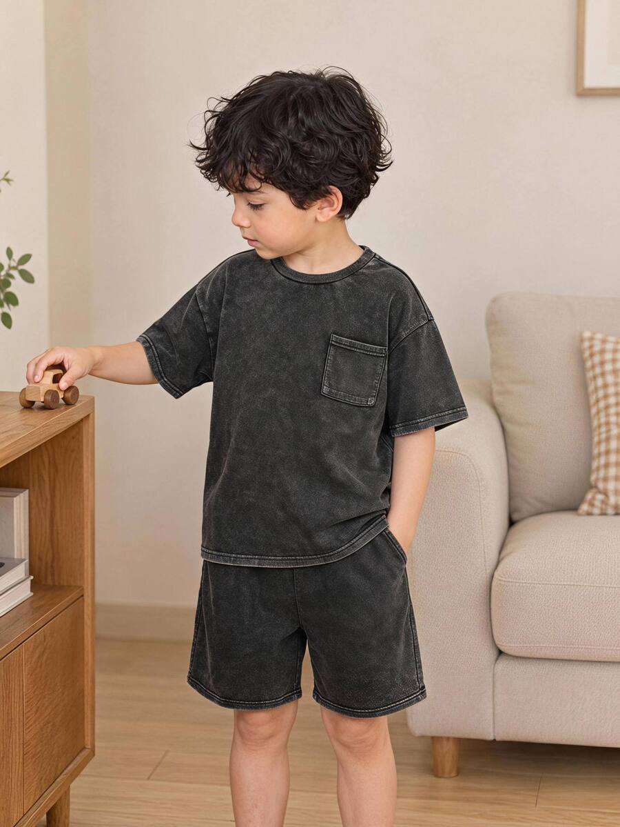 SHEIN 2pcs Boys Casual Snowflake Print Crew Neck Knit T-Shirt And Shorts Set,Gray,Summer,City Break,Comfortable Fabric,Fashionable Fit,Spring New Arrival - Black - View 1