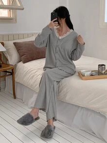 DAZY 2pcs/Set Women's Lace Patchwork Solid Color Loose V-Neck Long Sleeve Cardigan Top & Straight Leg Long Pajama Pants Sleepwear Set - Light Grey - View 4