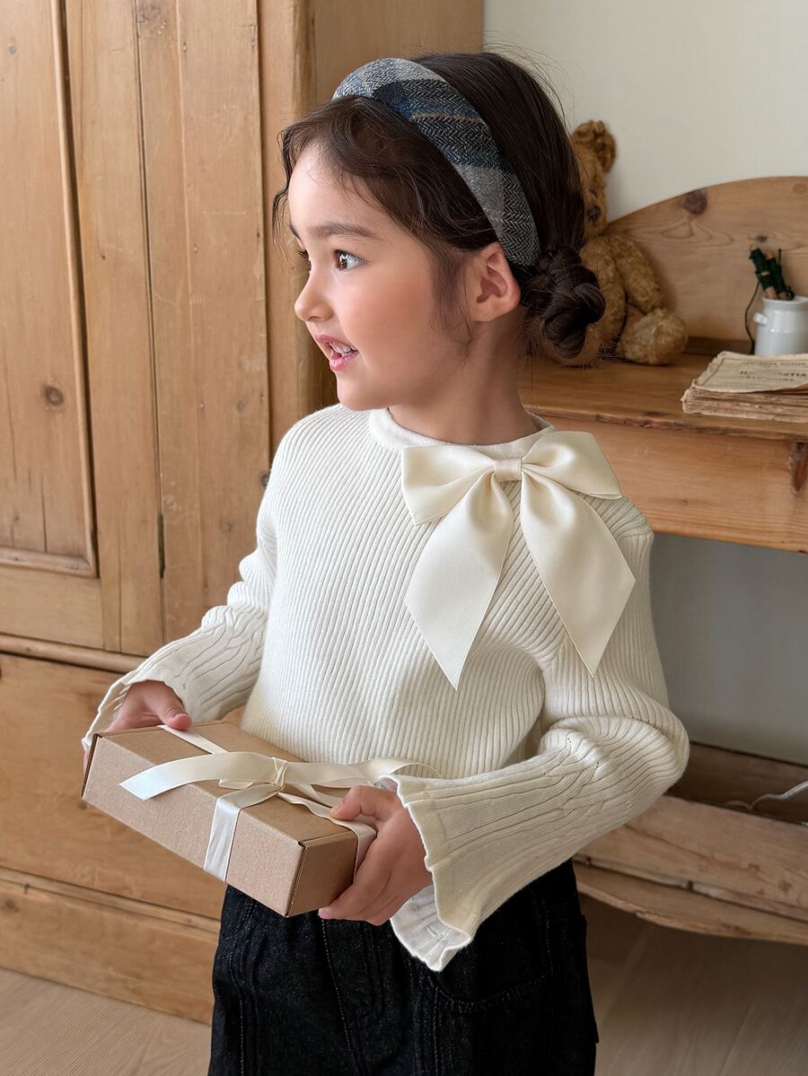 Dazy Kids Infant/Toddler (Girl) Round Neck Flared Cuff Korean Style Long Sleeve Autumn/Winter Sweater - White - View 1
