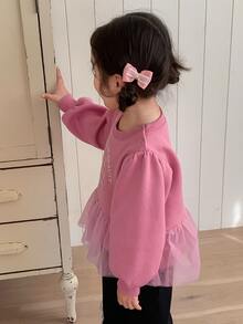 Dazy Kids بلوزة رياضية طويلة الأكمام مطبوعة بالحروف مع رقعات شبكية للبنات الرضع - وردي - مشاهدة 2