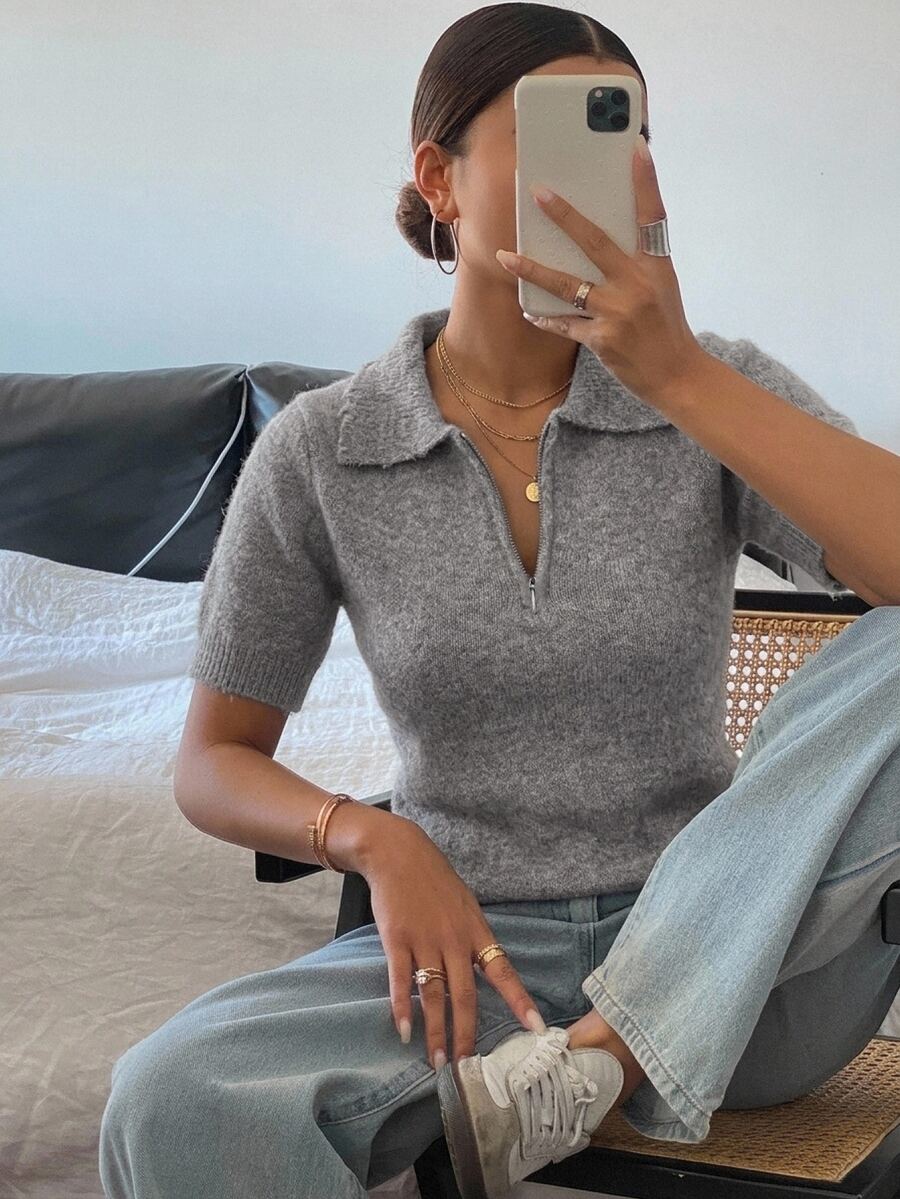 Livesso 女式修身短袖 Polo 领拉链针织上衣，休闲纯色，秋季服装 - 灰色 - 查看 1