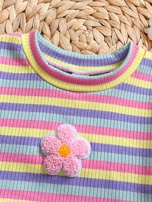 SHEIN Playful Pals 2pcs Baby Girl Pink Striped Round Neck Long Sleeve Pullover Top And Floral Bee Butterfly Pattern Denim Pants Set Family Matching Photoshoot Fall Cute - Multicolor - View 9