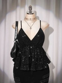 SHEIN ICON بلوزة كاميسول أنيقة للمرأة ذات الحجم الكبير، بلون أحادي، مزينة بترتر وبتصميم كشكشة الذيل - الأسود - مشاهدة 4