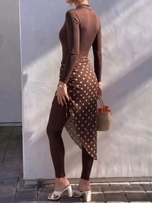 SHEIN Swim 女款純色拉鍊半前開長袖布基尼連身泳衣，附波點遮蓋裙 - 粉色 - 查看 2