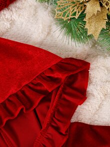 SHEIN 1Pc Baby Girls Christmas Velvet Cape, Ruffle Trim Hooded Cloak With Pom Pom, Regular Thickness, Holiday Party Outerwear For Fall & Winter - Red - View 6