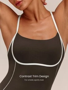 GLOWMODE 24" FeatherFit™ 透氣彈性修身側縫對比飾邊交叉露背連身衣，可拆式胸墊，低強度瑜伽皮拉提斯適用 - 巧克力棕 - 查看 3