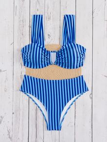 SHEIN Swim Conjunto de bikini de vacaciones para mujer, nuevo de verano, con estampado aleatorio multicolor, cuello en V, doble tirante y dulce patrón floral menudo - Multicolor - Ver 3