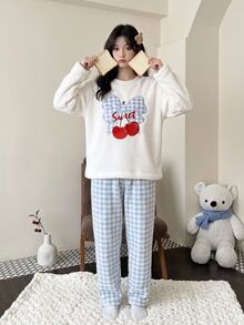 SHEIN Genkimix Kids Girls Pajamas, Big Tween Girl Autumn/Winter Daily Casual Elegant Homewear Long Sleeve Long Pants Bow Cherry Embroidery Pattern And All-Over Small Heart Pattern Fleece Set - Multicolor - View 1