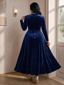 Feyla Plus Size Elegant Elegant 3D Floral Decor Pleated Long Sleeve Dress - Navy Blue - View 3