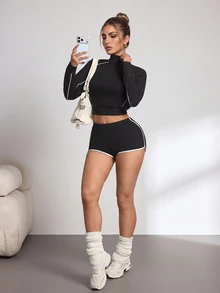 Slayform Slayform Women's Half-Zip Raglan Sleeve Sweatshirt - Black and White - View 5